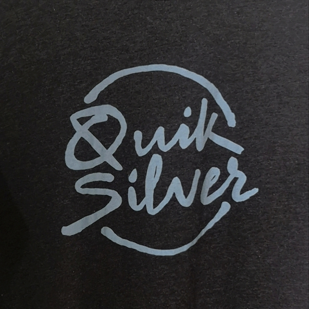 Quiksilver t-shirt Size M